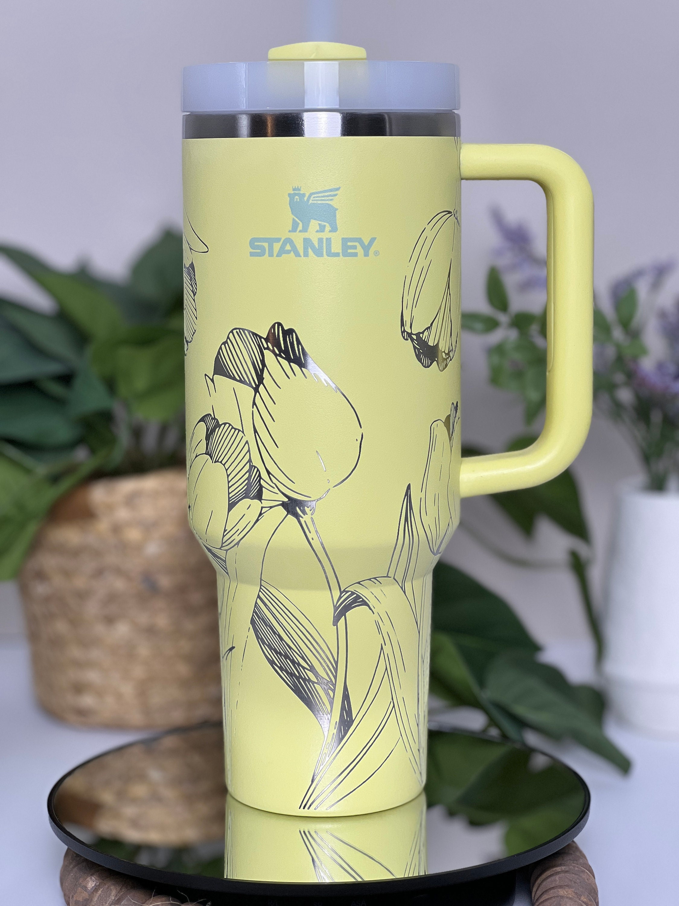 Tulips Laser Engraved 40oz Tumbler with Handle Lid & Straw, Custom Engraved Tumbler Full Wrap, Seamless Design, Double Wall Insulated Cup