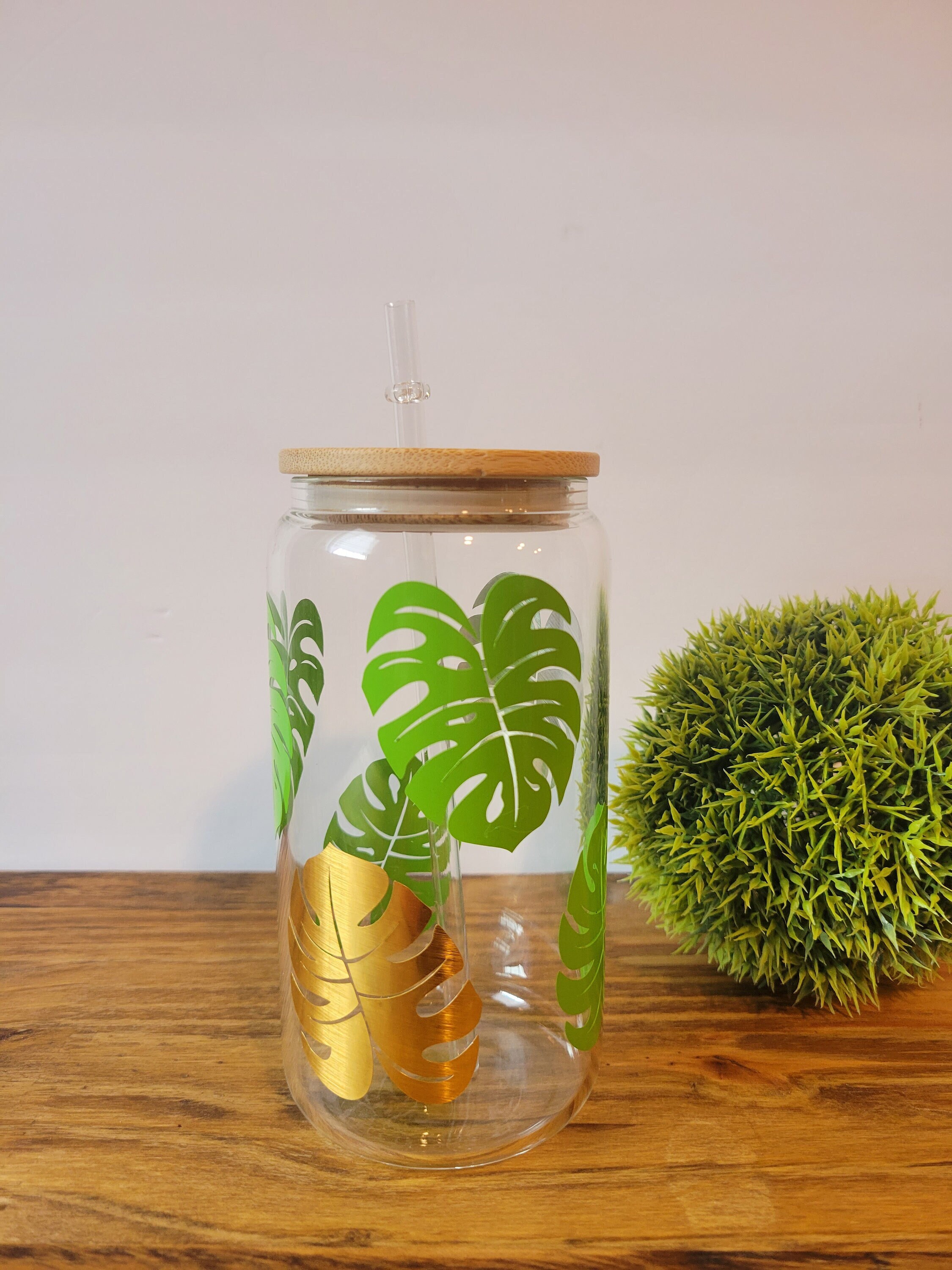 MONSTERA GLASS CUP, Gold Monstera Leaf Glass, Retro Iced Coffee Glass Lid Straw, Plant Beer Can Glass, Plant Tumbler Cup, Gift for Her