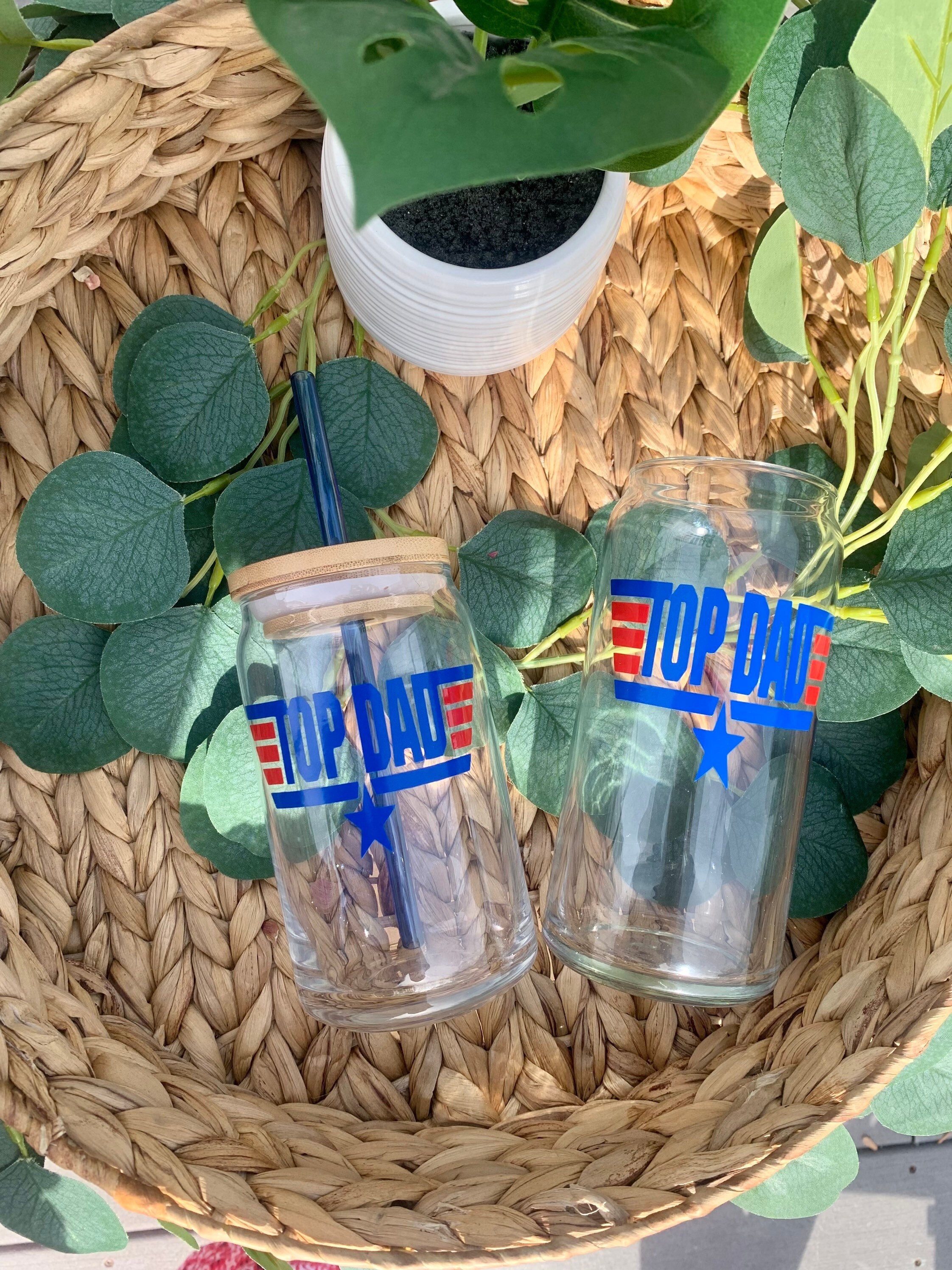 TOP DAD beer can glass, Father’s Day gift, personalized gift, libbey glass, beer glass, coffee glass, bamboo lid and glass straw