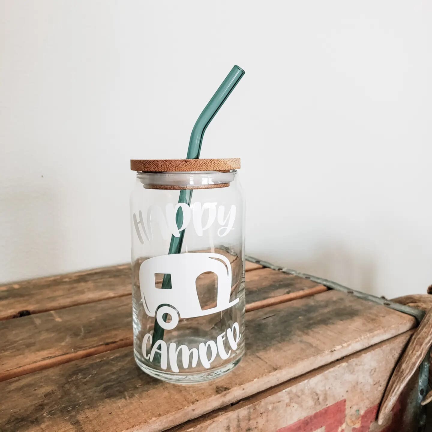 Happy Camper glass cup | Camper | Libby Beer Glass | Glass Cup w Bamboo Lid | Iced Coffee Glass w Straw