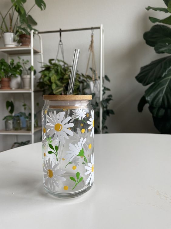 White Daisy Cup, White and Green Floral Glass, Spring Summer Glass Tumbler