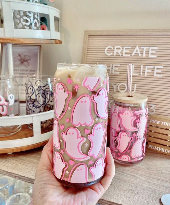 Cute Pink Ghosts Beer Can Glass, Iced Coffee Glass, Libbey Glass, Bamboo Lid, Fall Glass Can, Halloween Glass Can Tumbler