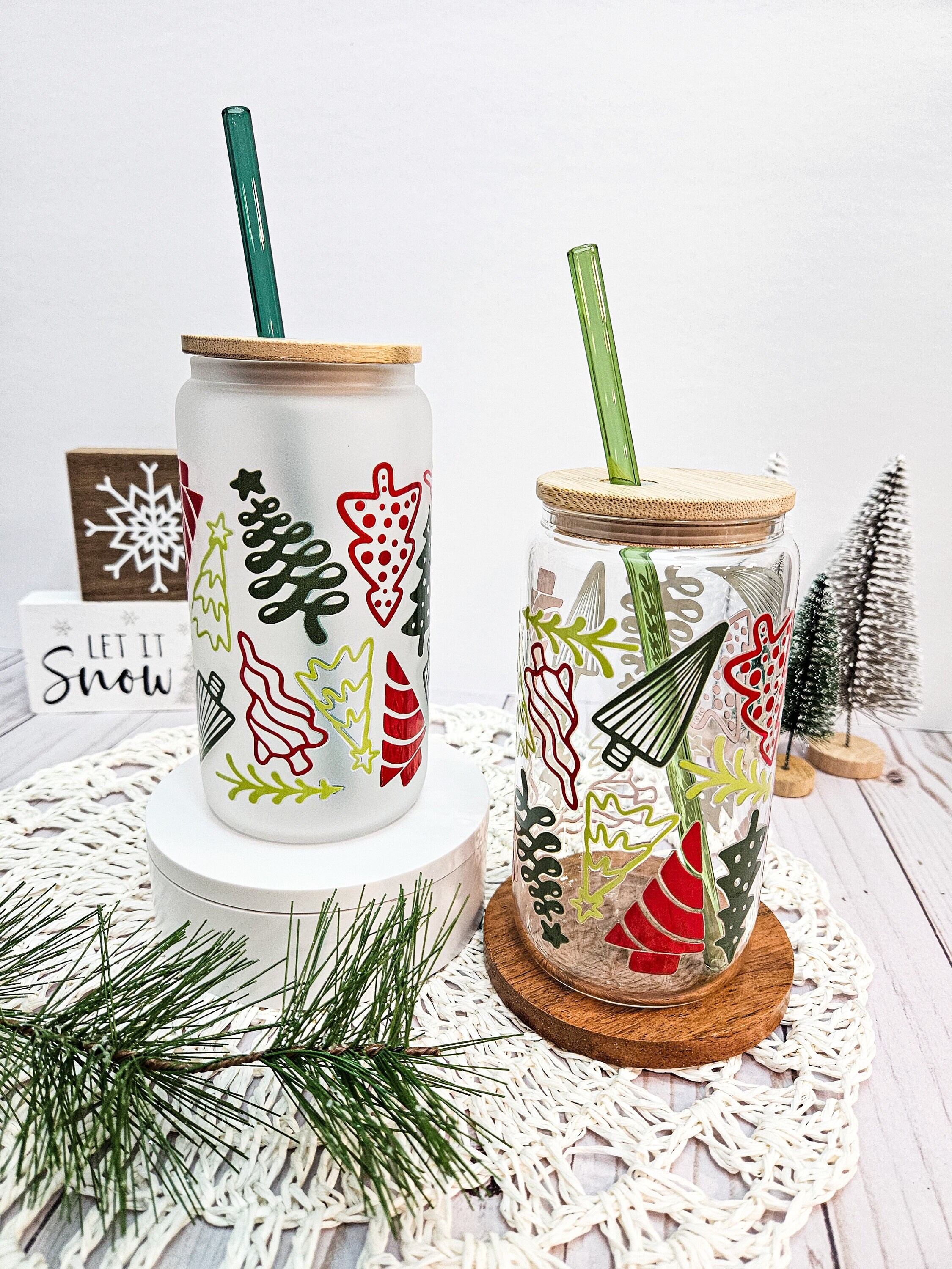 CHRISTMAS TREE GLASS Cup, Christmas Iced Coffee Glass Cup with Lid, Aesthetic Coffee Cup, Christmas Gift, Gifts under 30, Beer Can Glass Cup