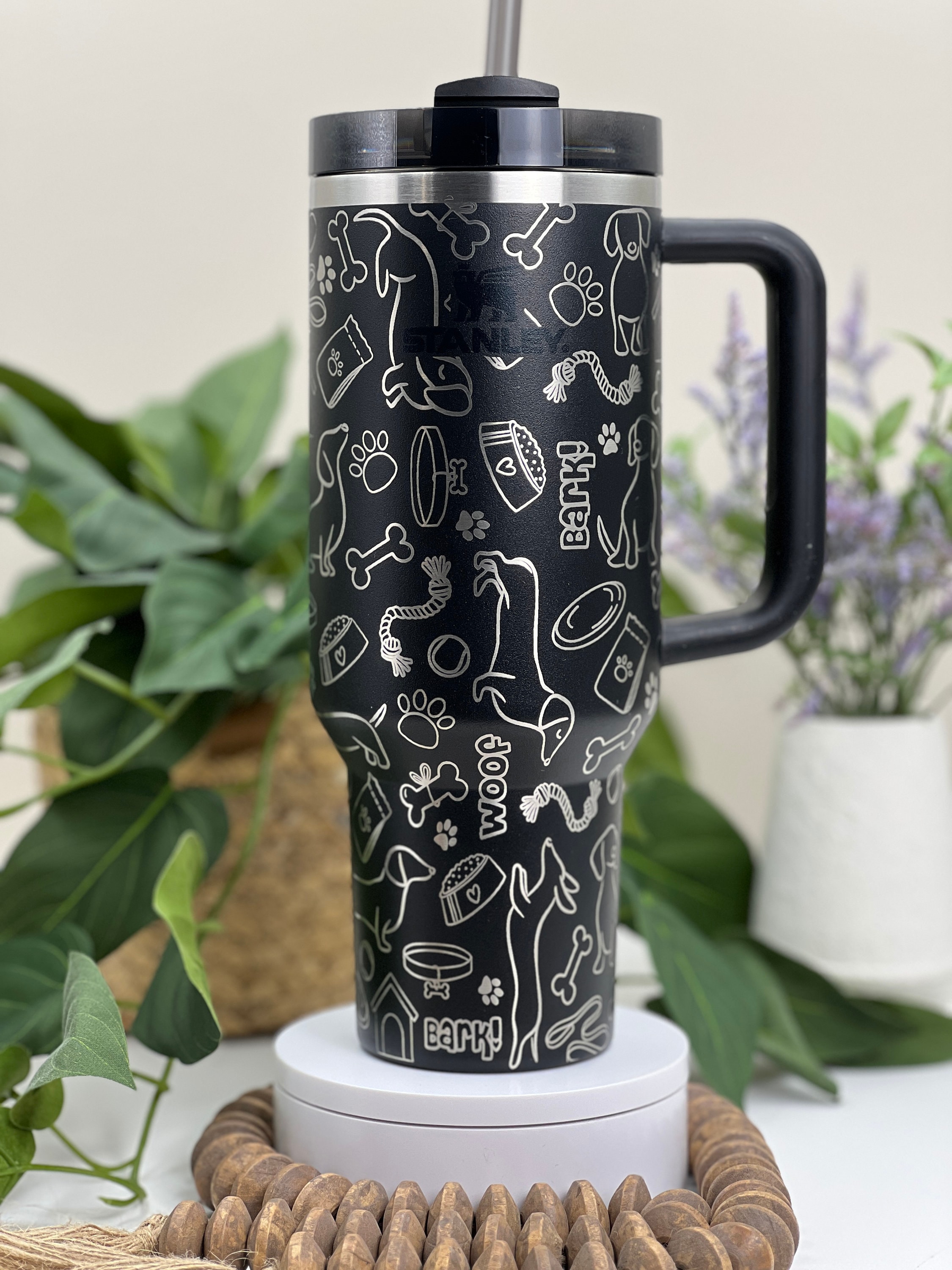 Dachshund Dog Doodles Laser Engraved 40oz Tumbler with Handle Lid and Straw, Custom Engraved Seamless Tumbler, Double Wall Insulated Cup