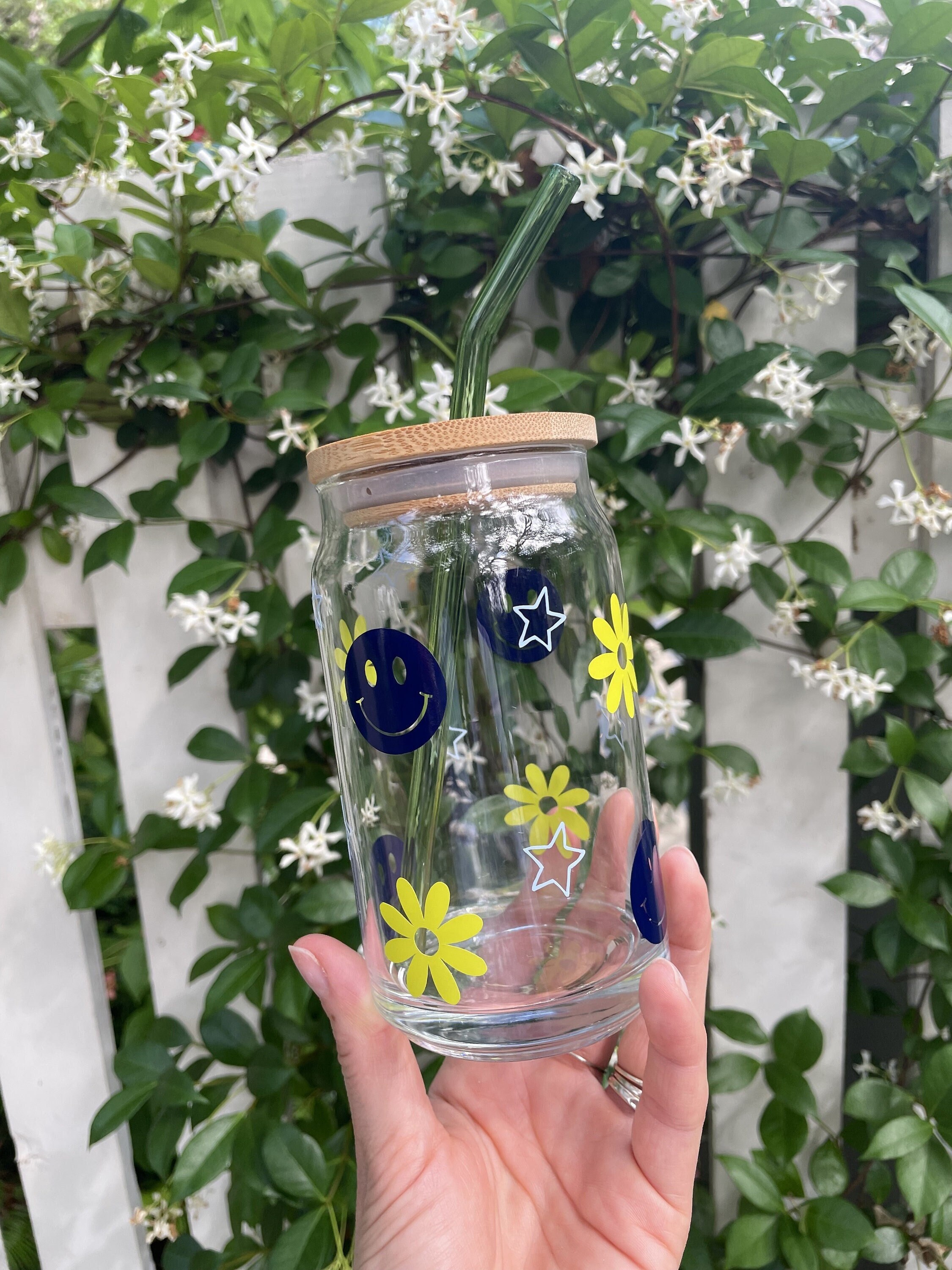 Happy Face  and Daisy Iced Coffee Cup, Can Glass with Lid, Retro Glass Cup