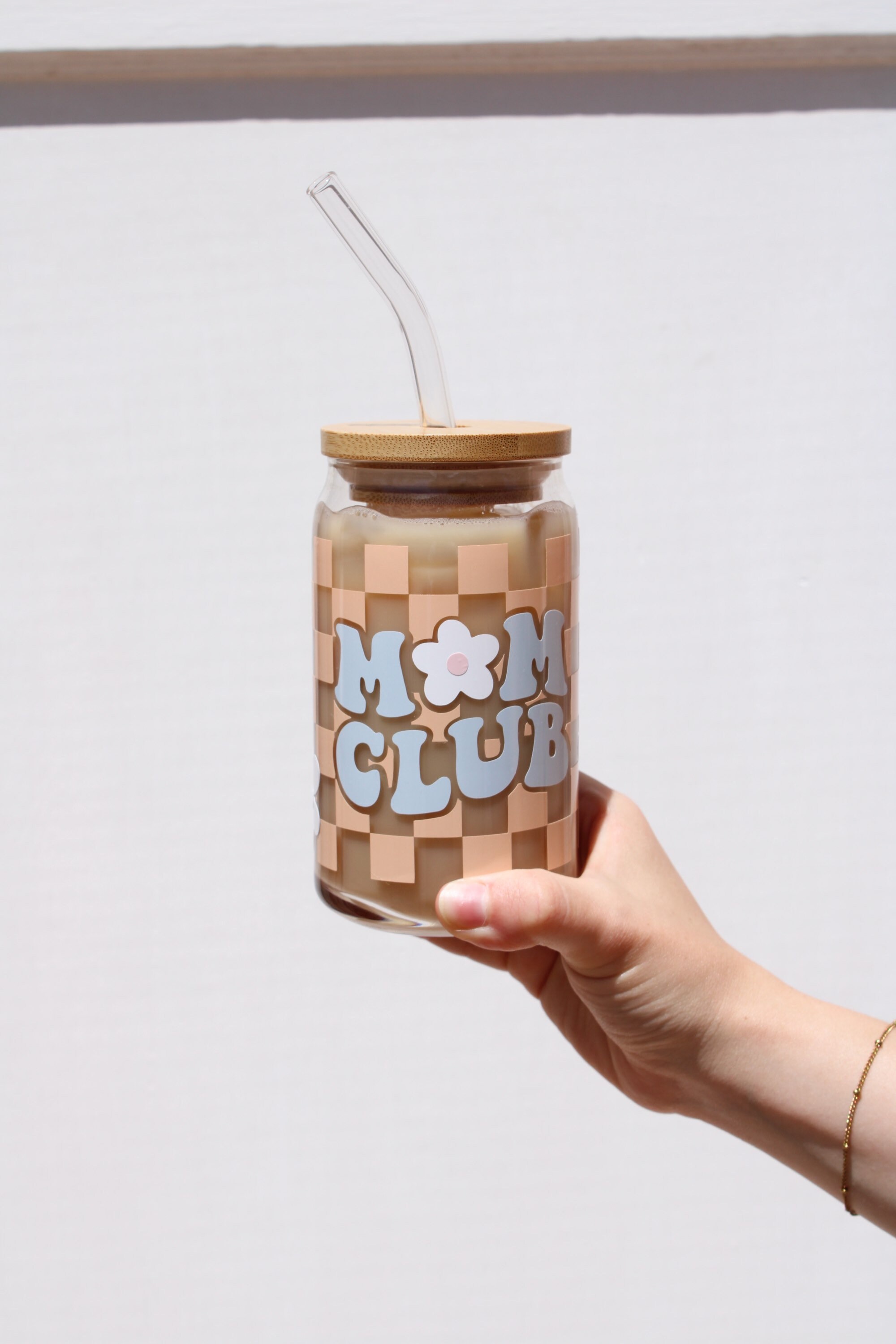 Mom Club – Beer Can Glass – Classic Can Glass – Coffee Cup – Perfect Gift – For Her or Him – Mothers Day – Trendy Glassware