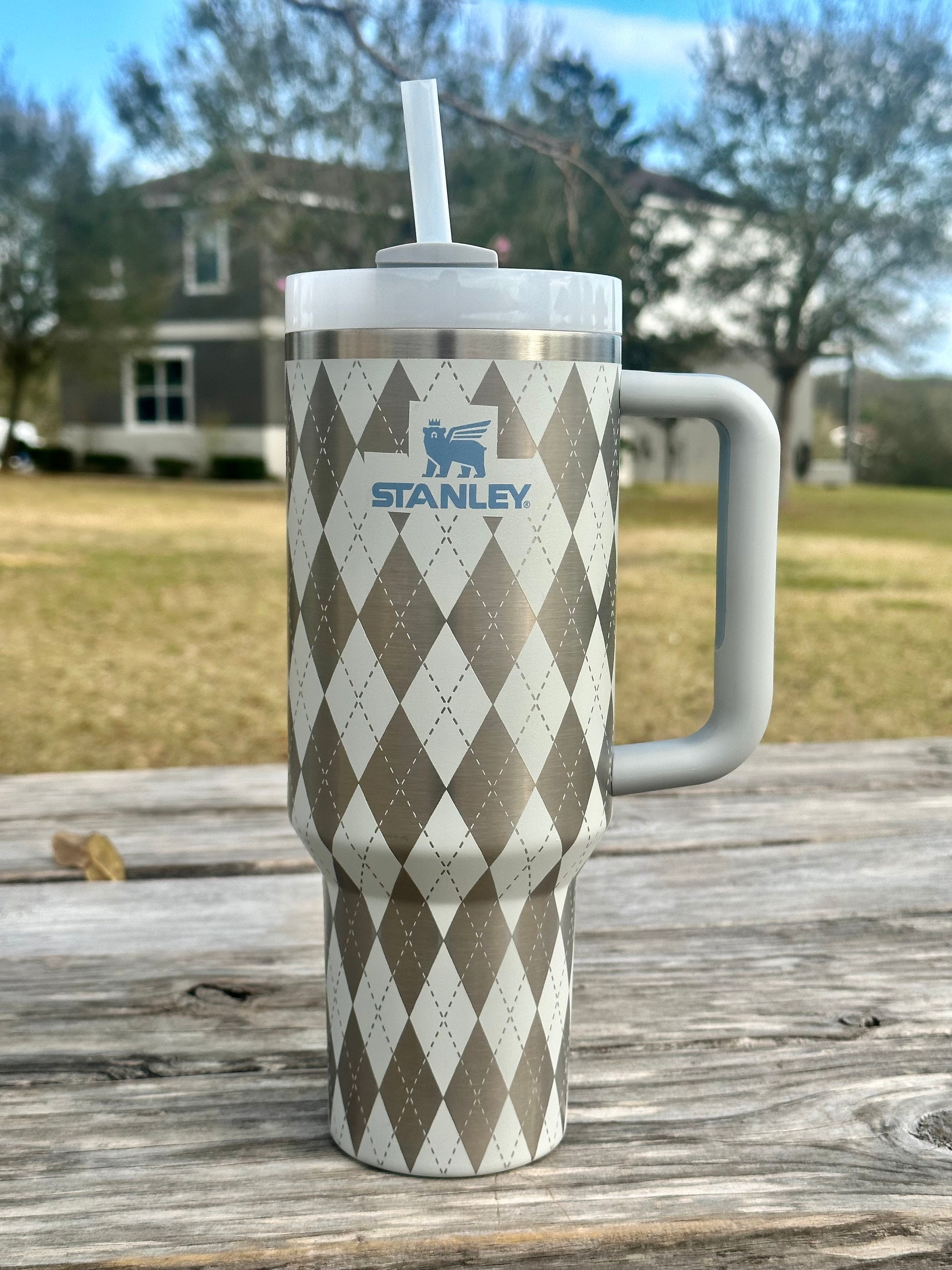 40 oz Tumbler Engraved Argyle