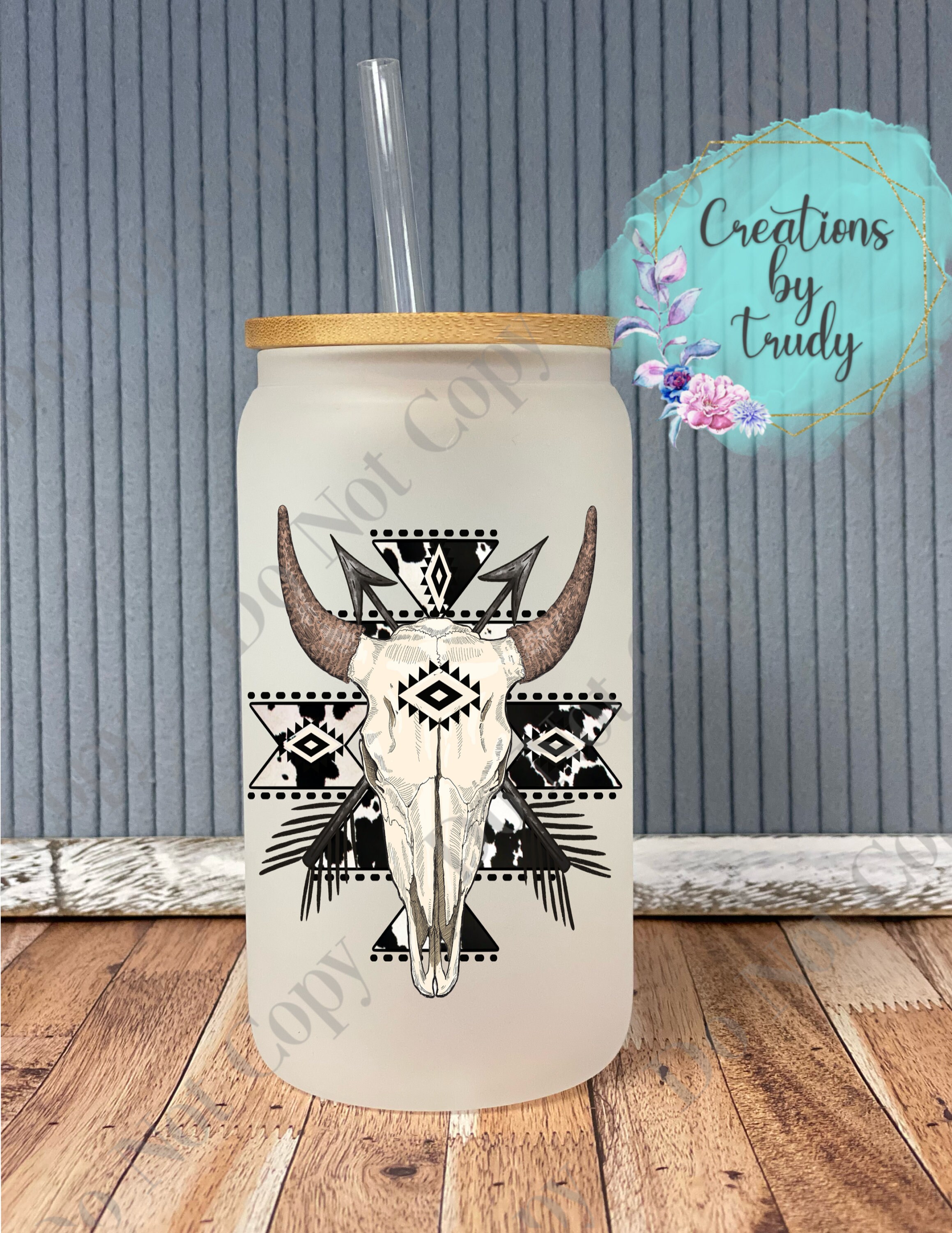 Country boho cattle skull- frosted can shaped glass with lid and straw