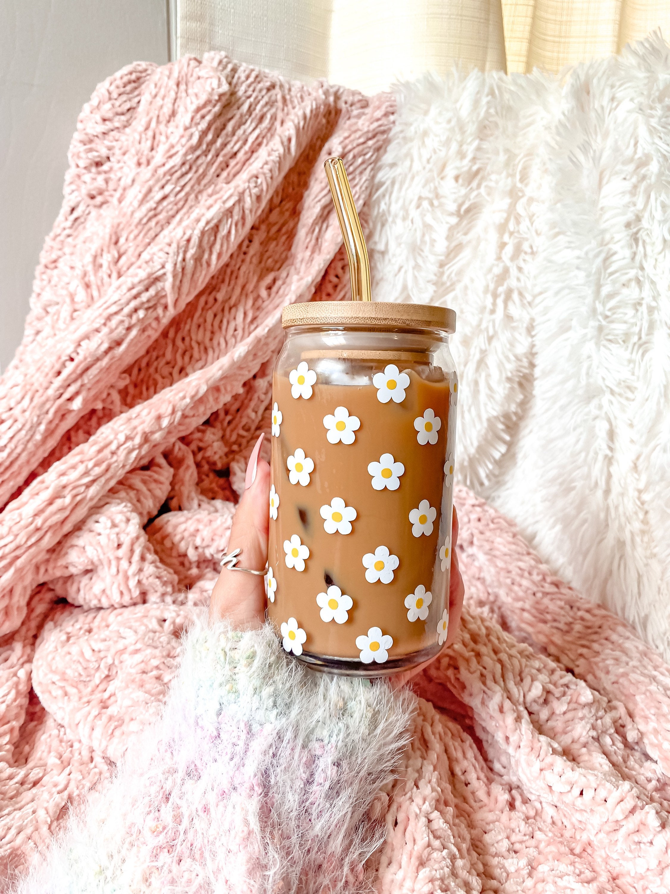 Retro Flower Beer Can Coffee Mug | Boho Shaped Glass 16 oz Cup | Daisy Tea/ Coffee Lover | Aesthetic Cute Daisy Spring Best Friend Gift