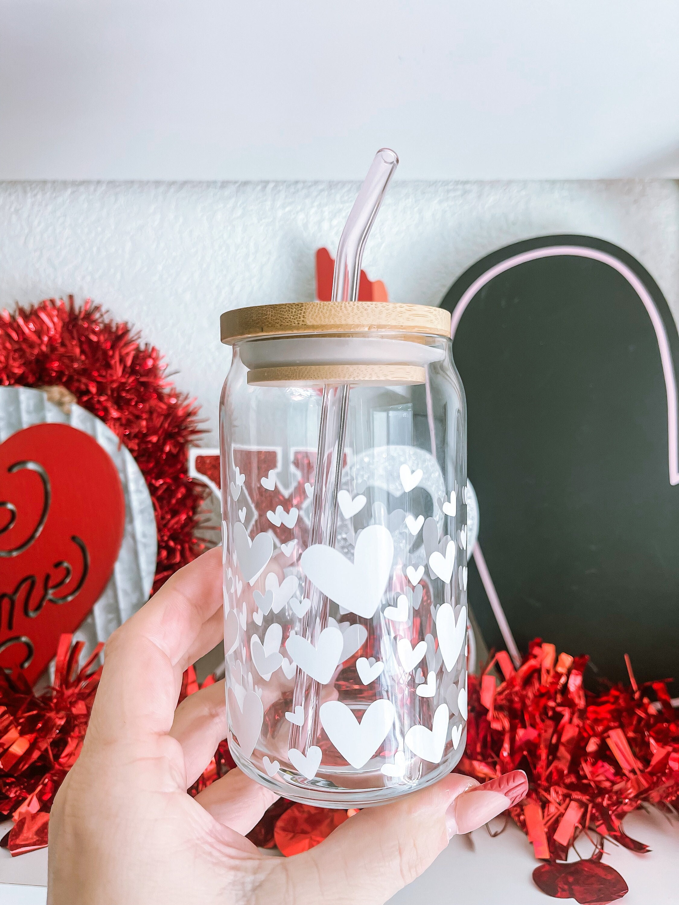 Falling Hearts Iced Coffee Glass, Valentines Day coffee Tumbler, Can Glass with lid, Glass Coffee Cup, Iced Coffee Cup, Birthday