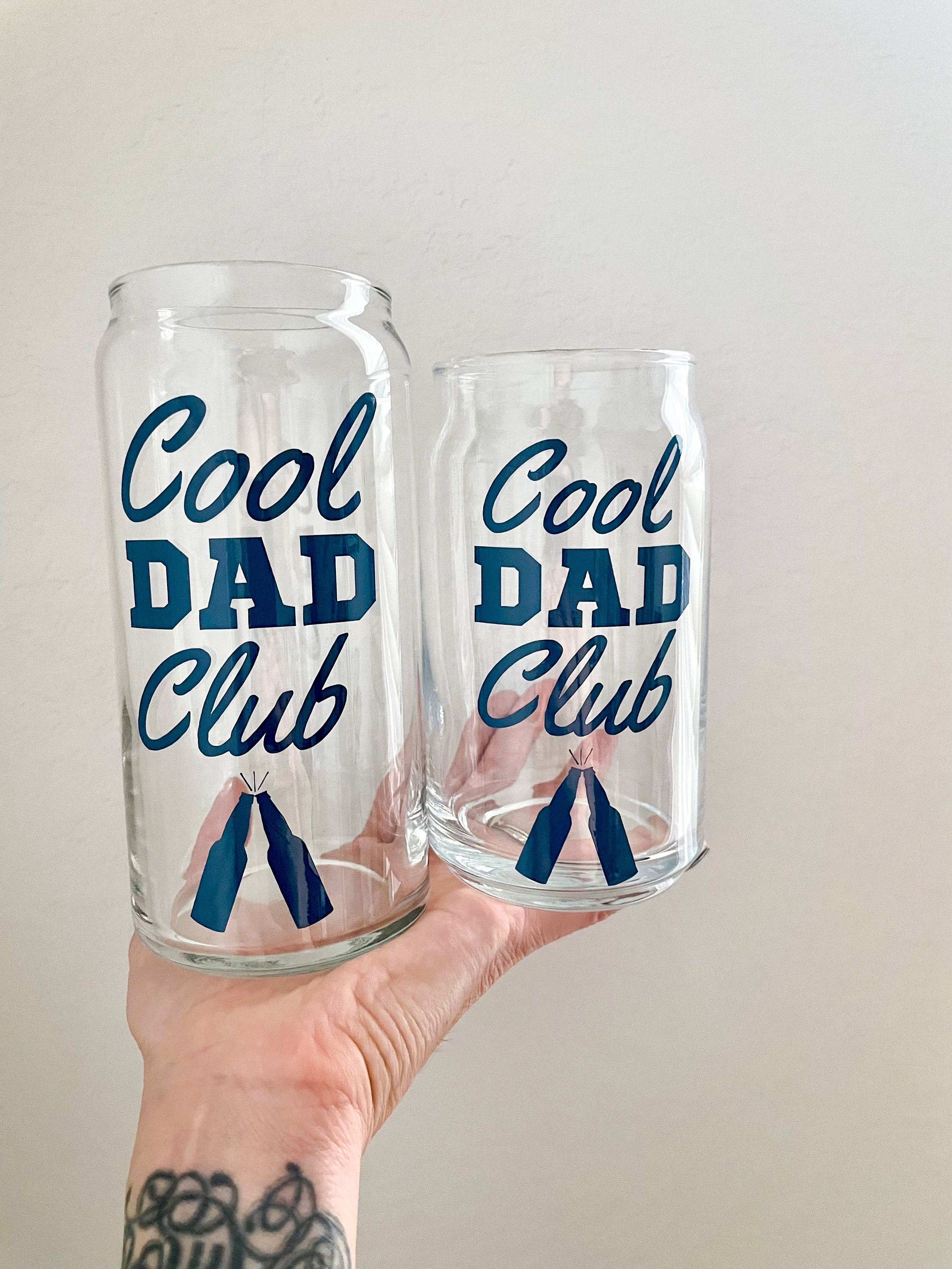 Cool Dad Club Beer Can Glass, Gifts for New Dad, 20 oz Beer Glass, 16 oz Beer Glass