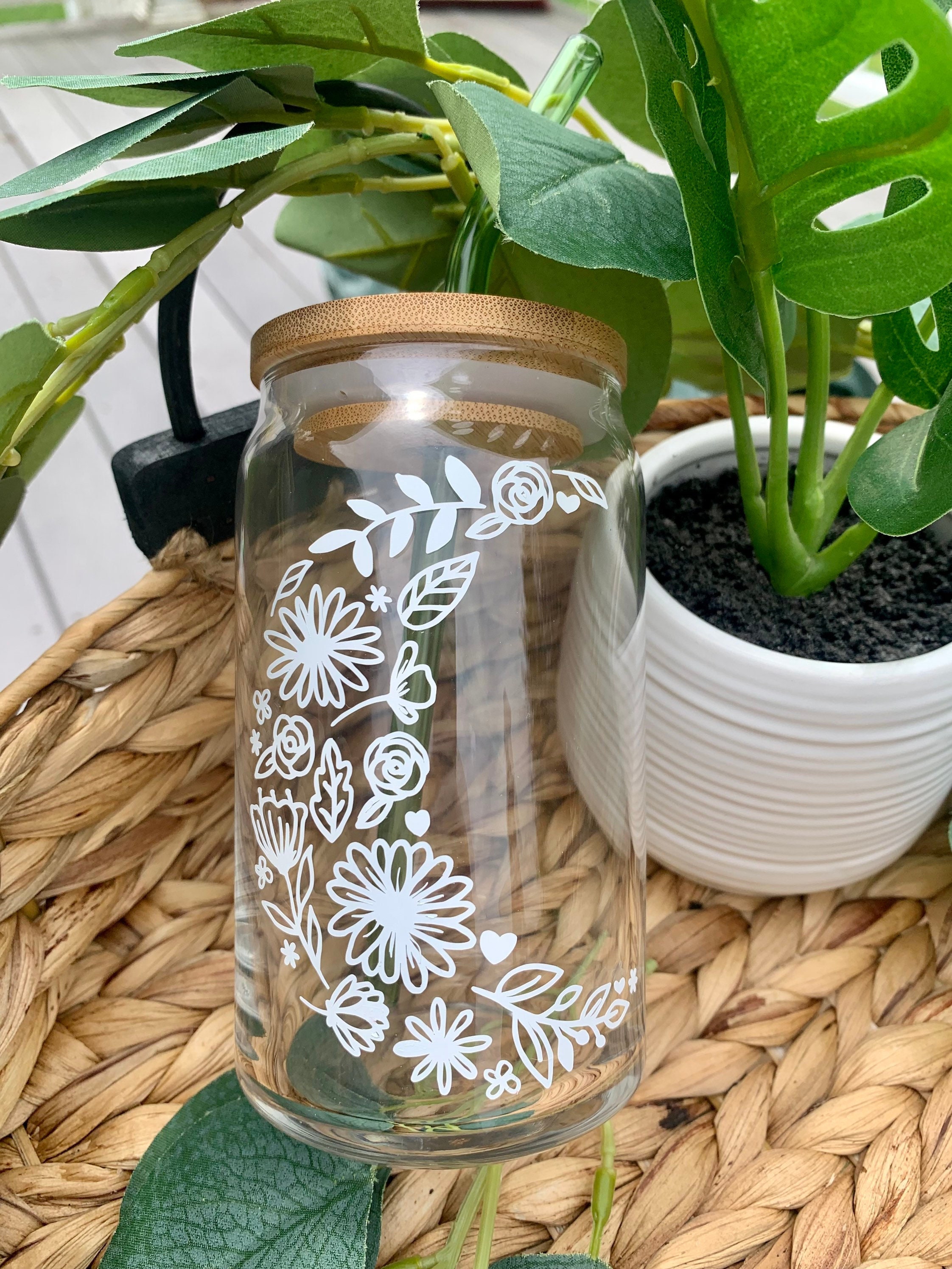 Flower Moon beer can glass, floral style beer can glass, Beer glass, libbey glass, engraved bamboo lid, coffee glass iced coffee glass