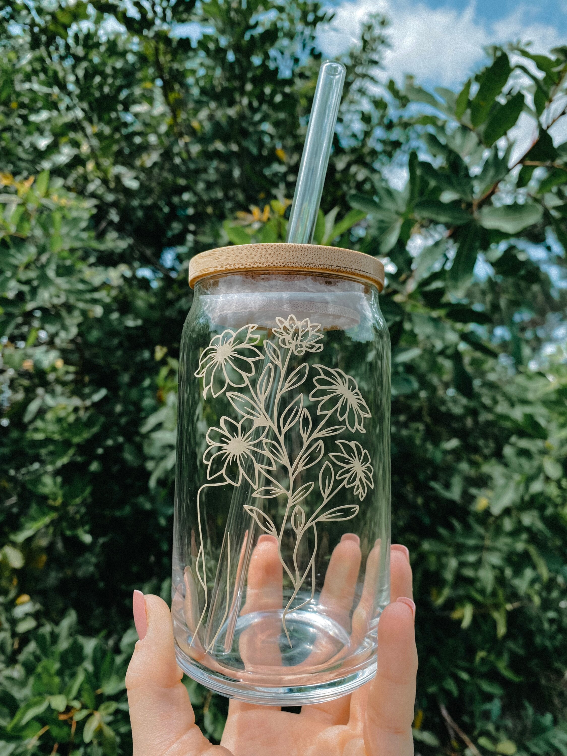 Floral line art can glass|coffee can glass|beer can glass|soda can glass|iced coffee can glass|aesthetic can glass