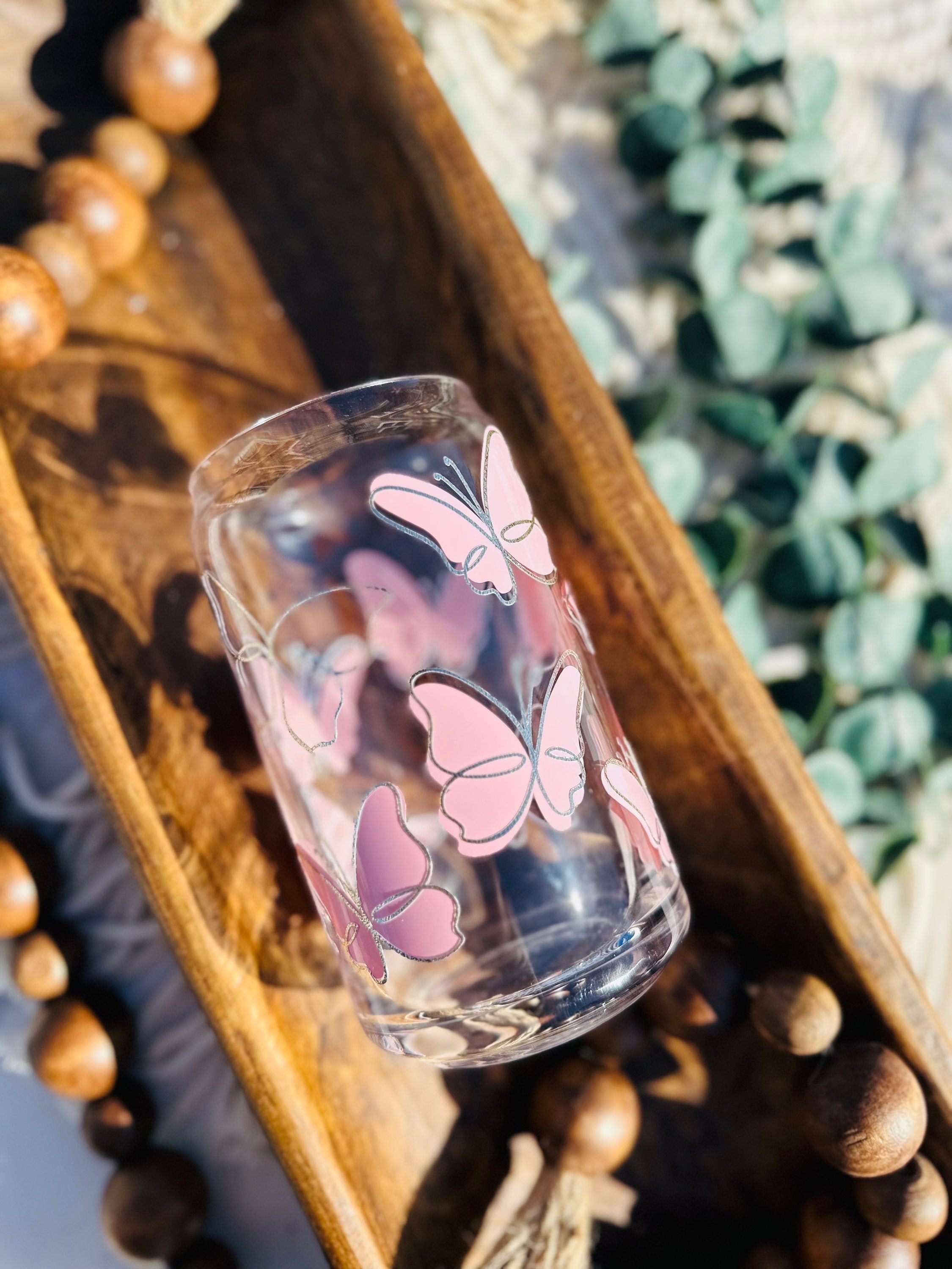 Butterfly Beer can glass, floral beer can glass, Beer glass, libbey glass, coffee glass, engraved bamboo lid, iced coffee glass