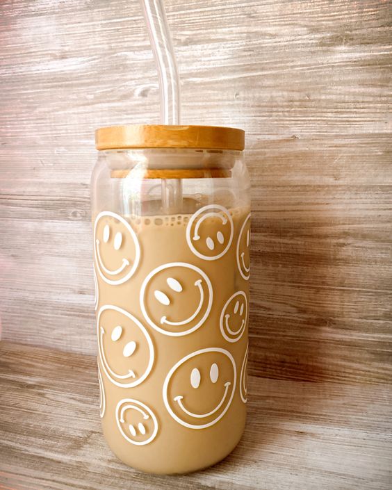 Smiley Face Wrap Can Glass Tumbler UV002