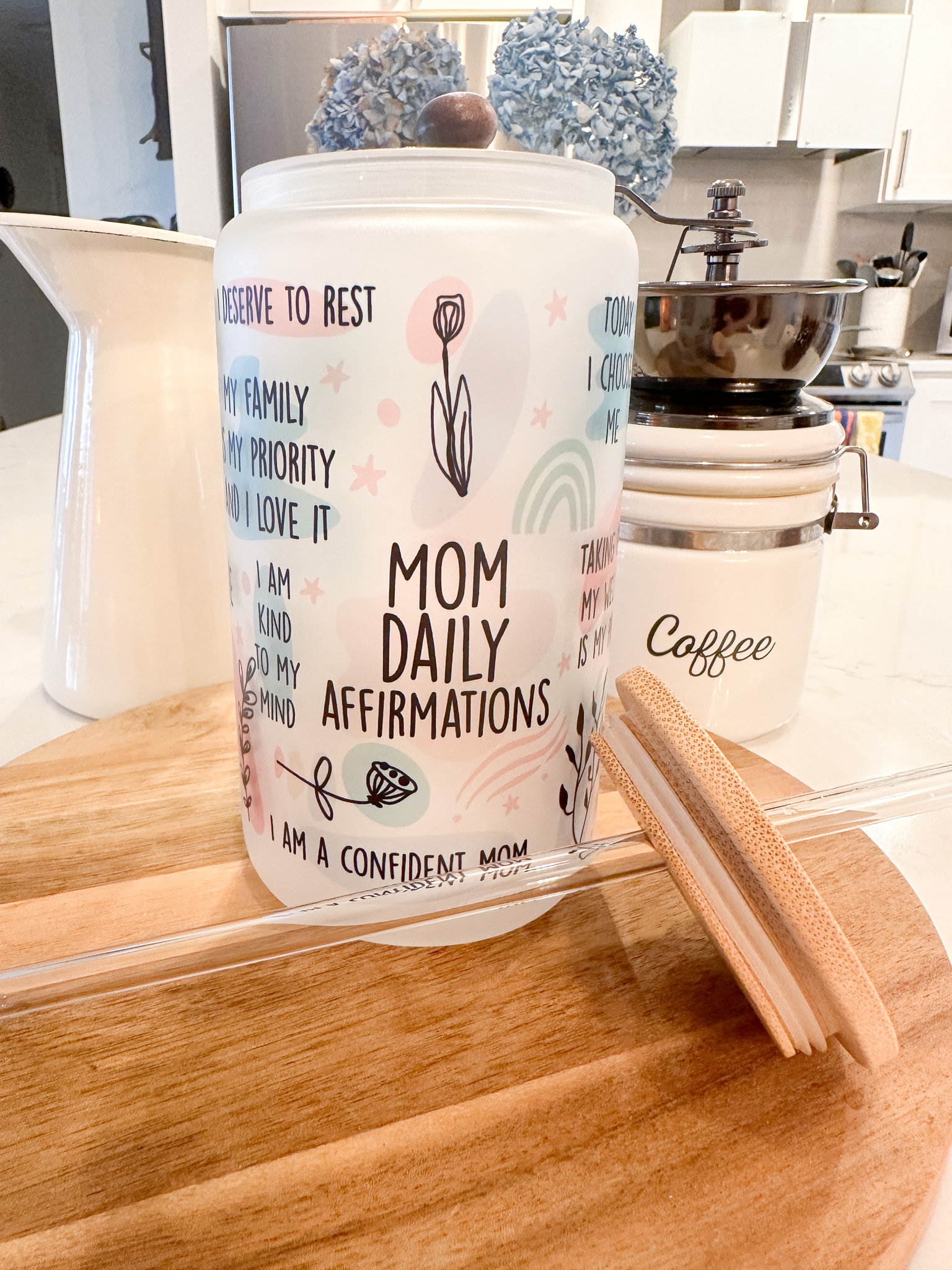 Mom Daily Affirmations Iced Coffee Cup, Iced Coffee Drink, 16 oz Frosted Glass Tumbler, First-Time Mom Gift, Mommy Gift Coffee Tumbler