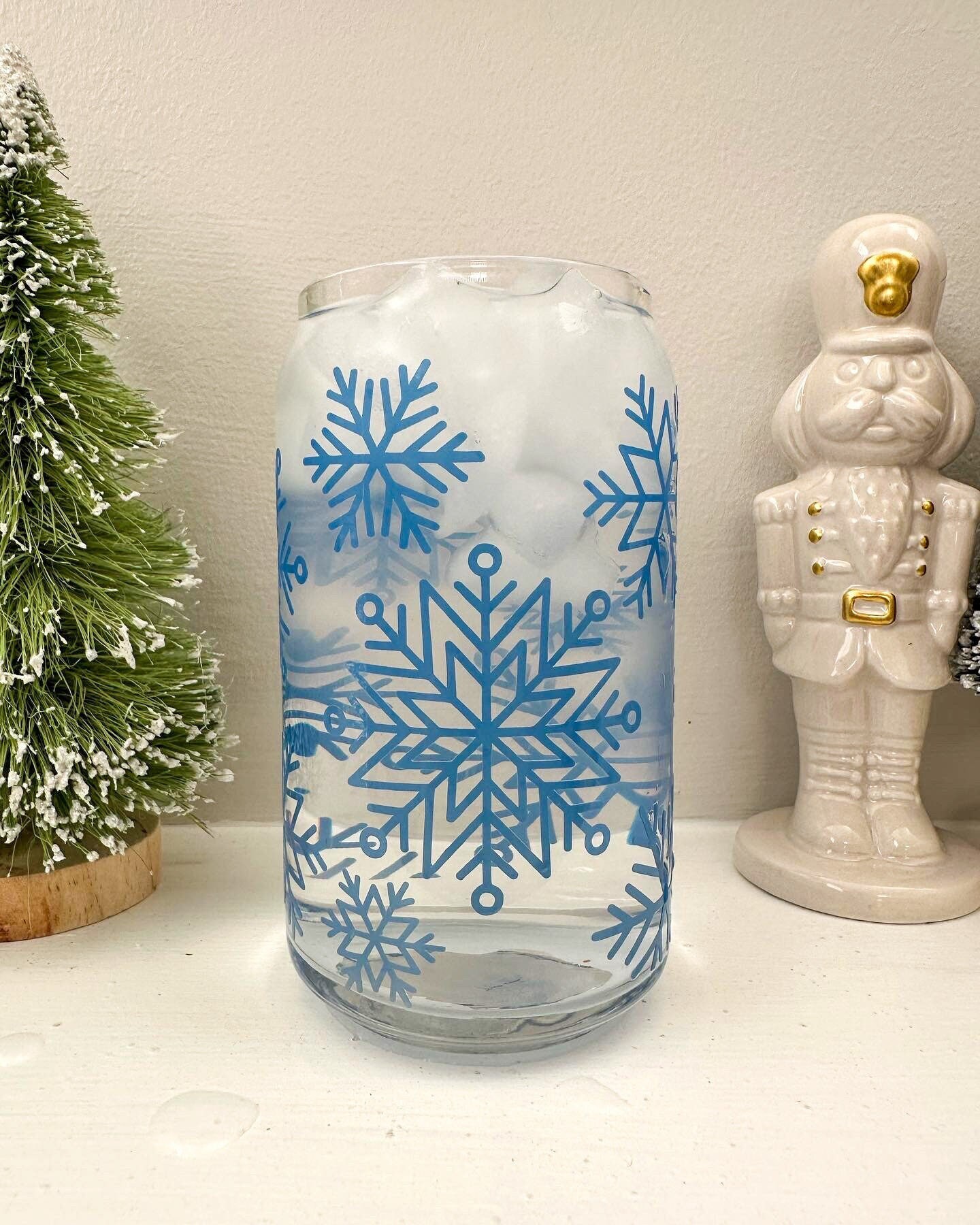 Snowflake Cold Color Changing Cup, Christmas Iced Coffee Glass, Christmas Glass Cup, Cold Cup, Holiday Cup, Christmas Gifts for Her