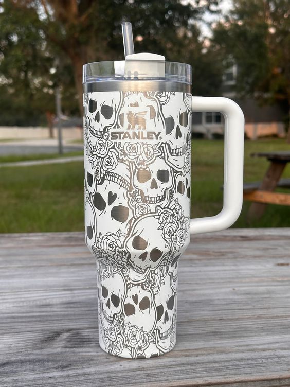 Skull And Rose Engraving Tumbler