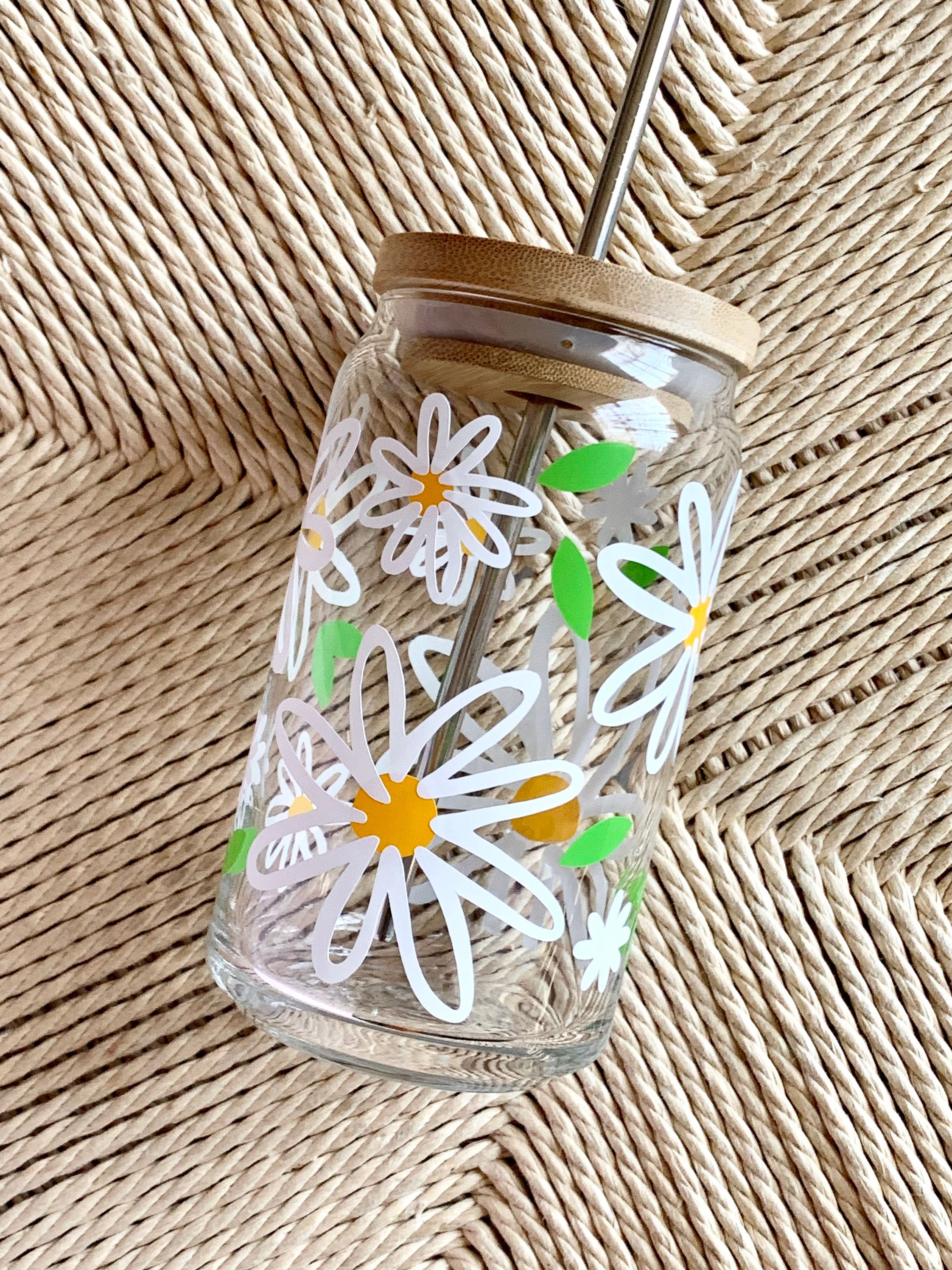 Daisy glass cup | daisies | homemade gifts | iced coffee cup | trendy cups | gifts for her