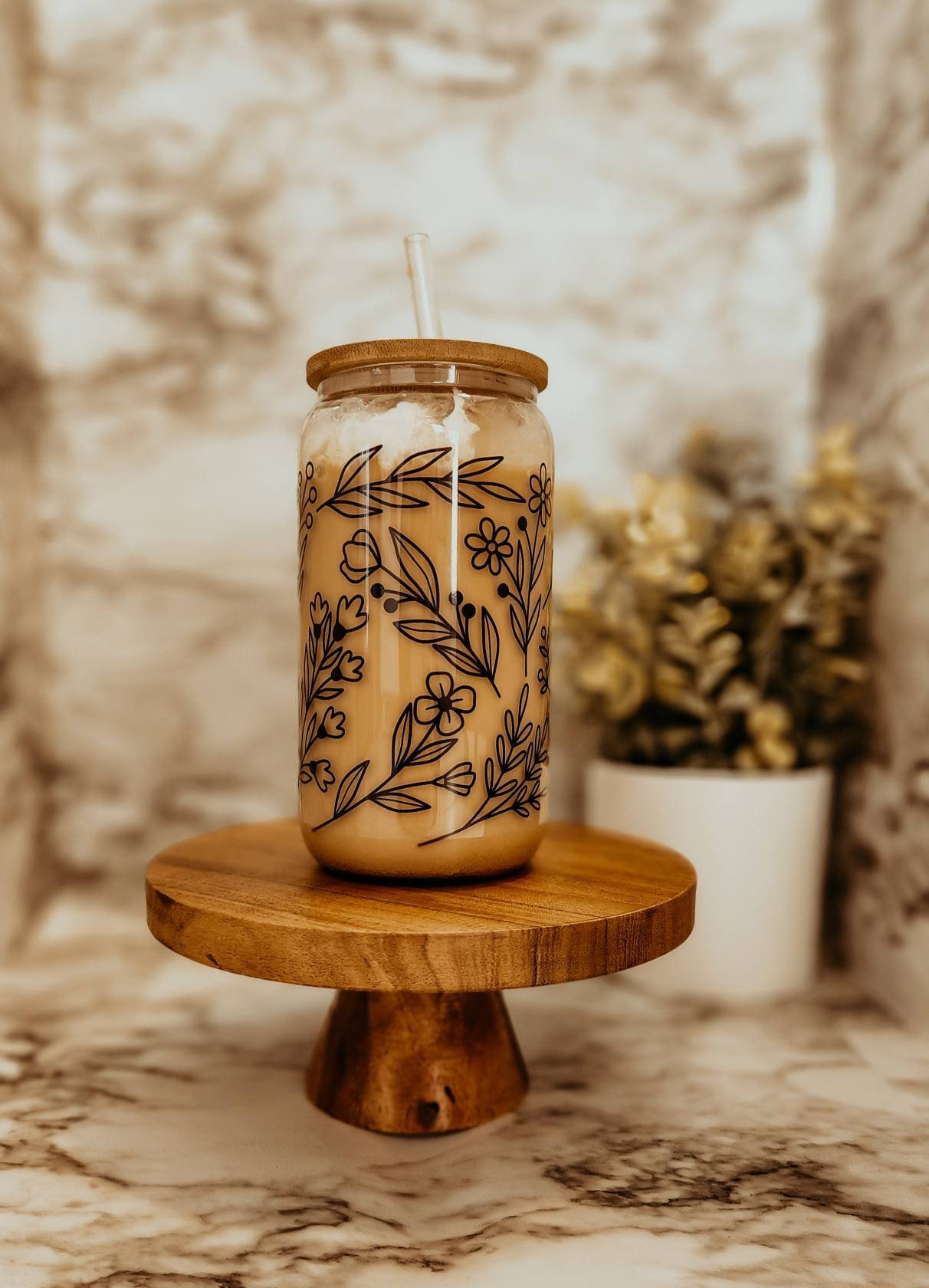 Floral iced coffee cup, floral cup, Iced Coffee Cup , Glass Can , Glass Cup with Lid and Straw , Gifts for Women, coffee aesthetic