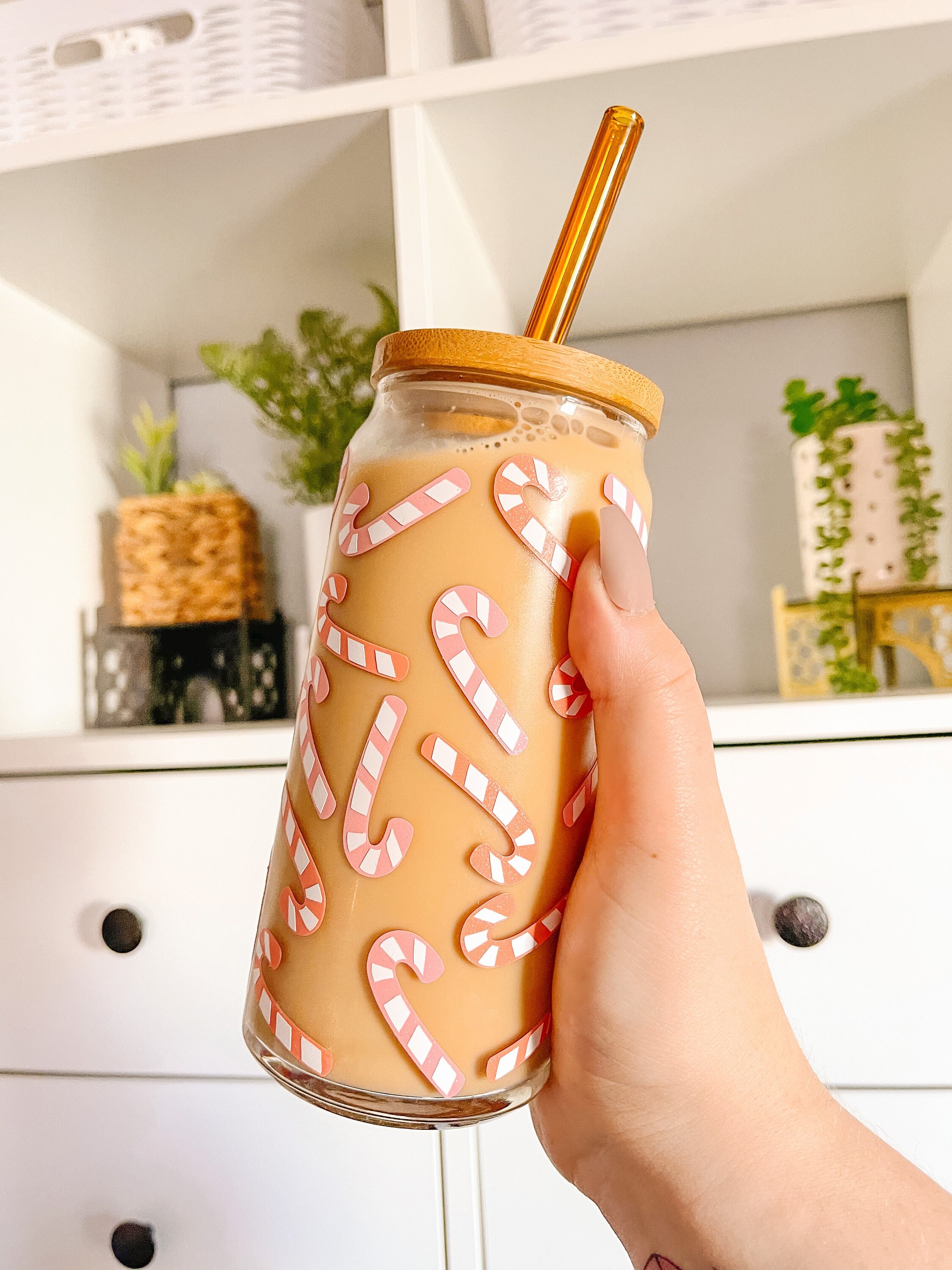 Pastel Candy Canes Iced Coffee Glass, Trendy Iced Coffee Glass, Christmas Coffee Glass with Bamboo Lid and Straw, Christmas Gifts for Her