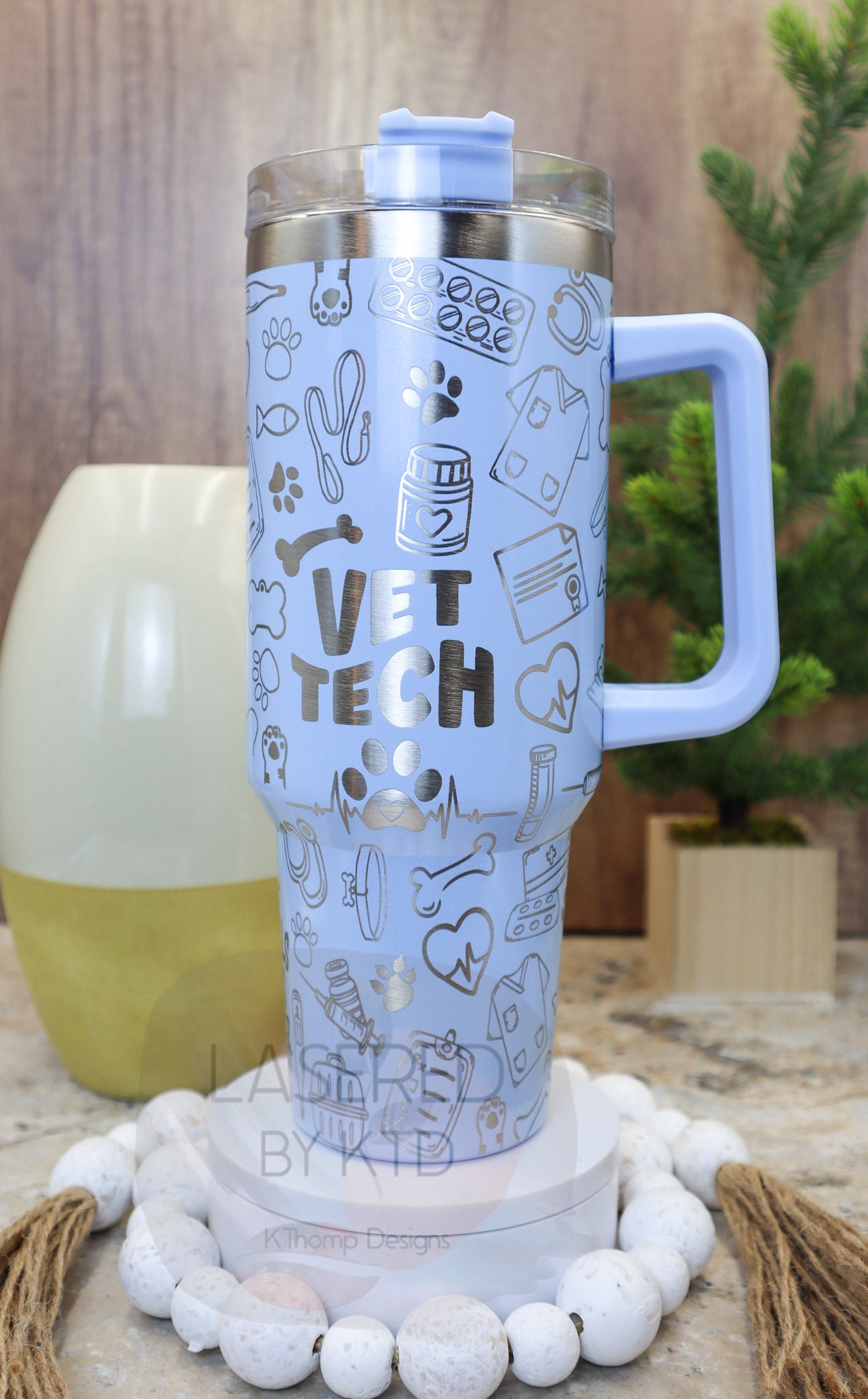 Vet Tech Veterinarian Laser Engraved 40oz Tumbler with Handle Lid and Straw, Custom Engraved Seamless Tumbler, Double Wall Insulated Cup