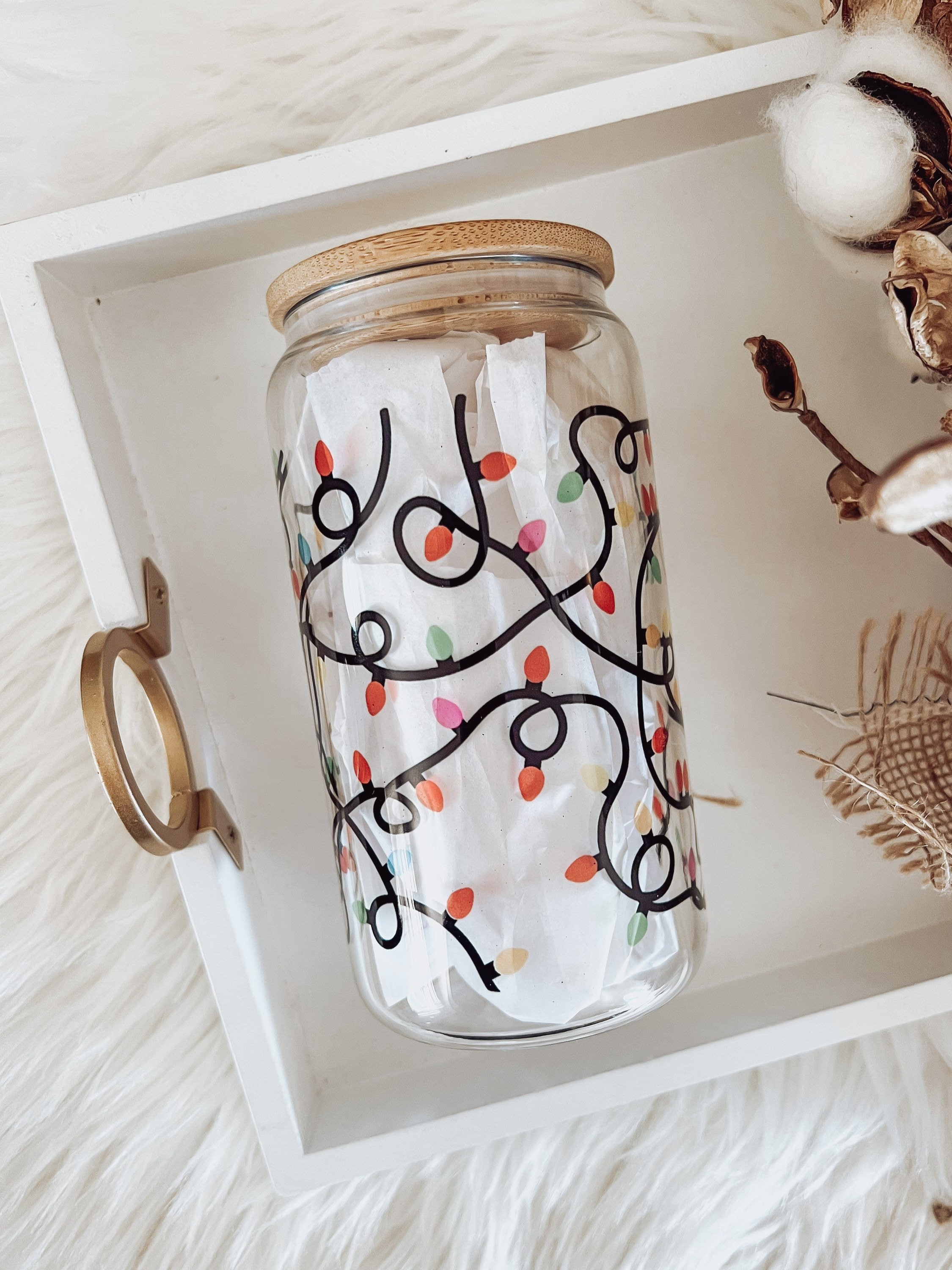 Christmas Lights Glass Can Cup, Beer Can Cup, Soda Can Glass, Cup for Iced Coffee, Cold Drink Cup, Reusable Plastic Straw, Bamboo Lid