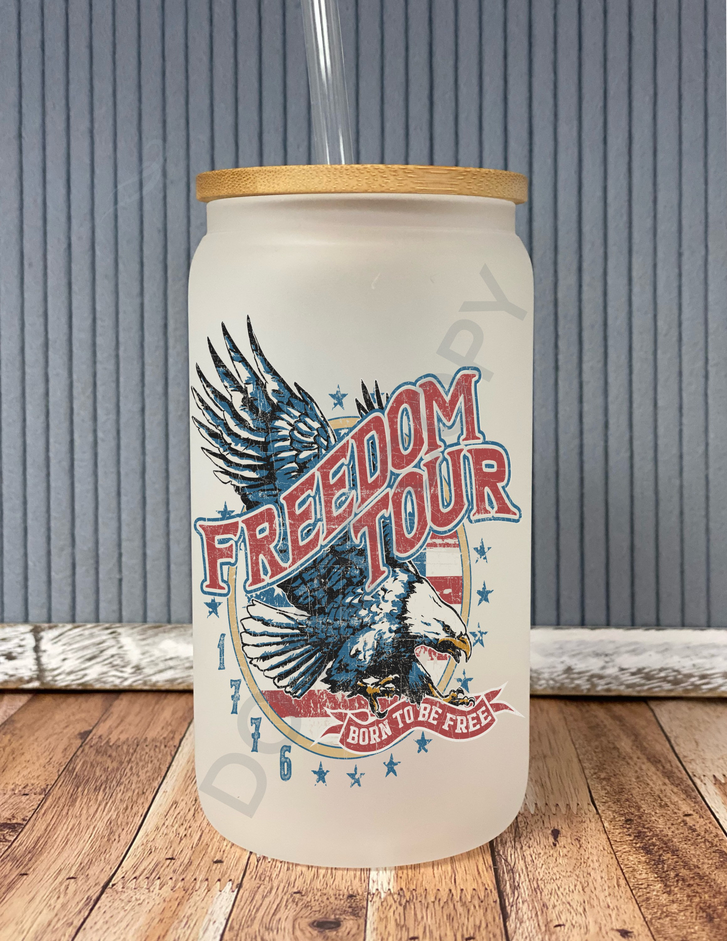 Freedom tour; born to be free 1776- frosted can shaped glass with lid and straw