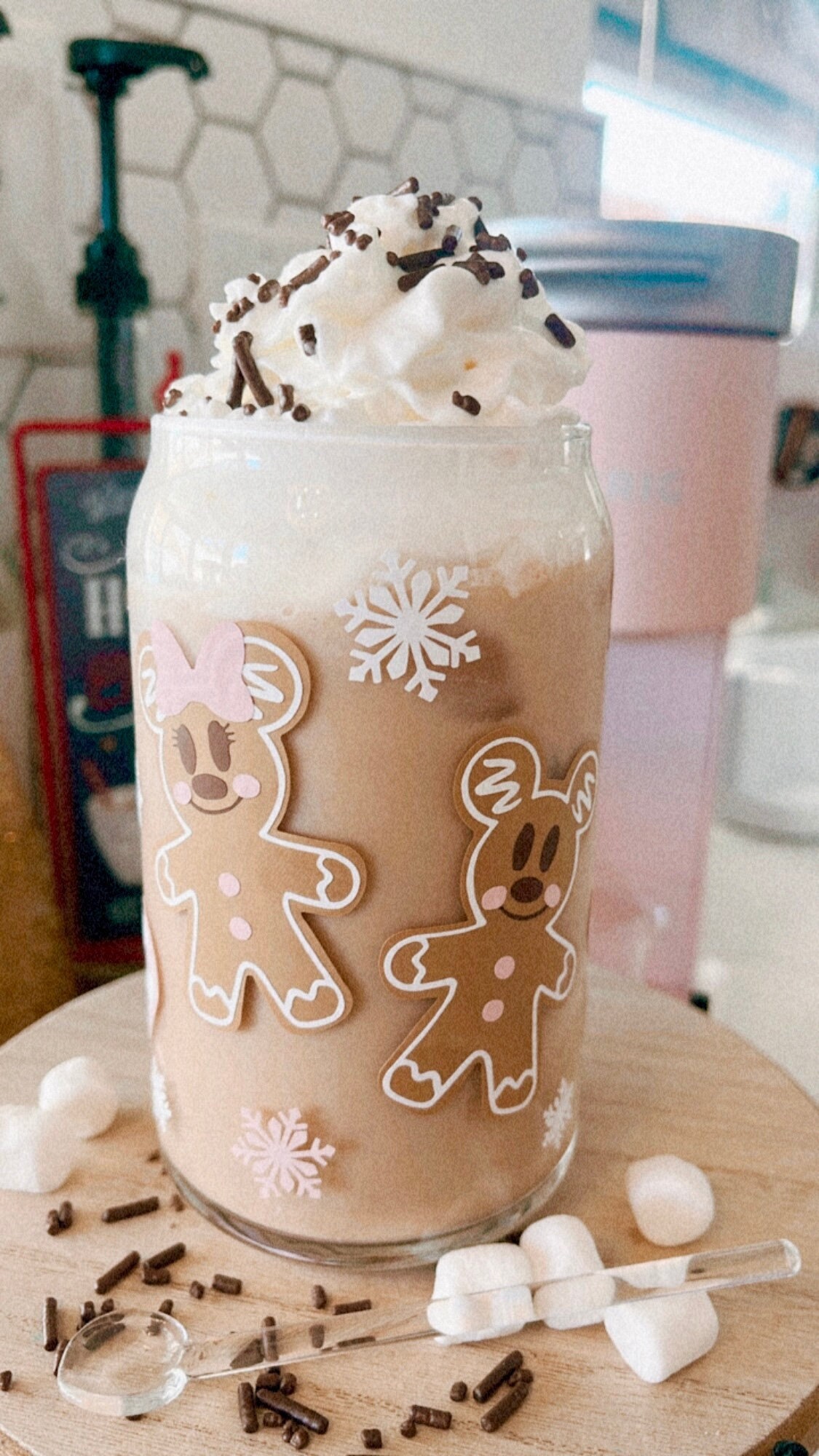 Gingerbread cup, Iced coffee cup, Christmas cup