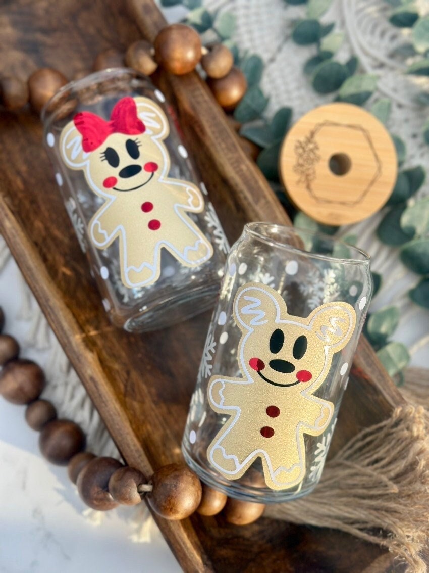 Mickey Gingerbread beer can glass, christmas libbey glass, personalized gift, Christmas gift, iced coffee cup, bamboo lid and glass straw