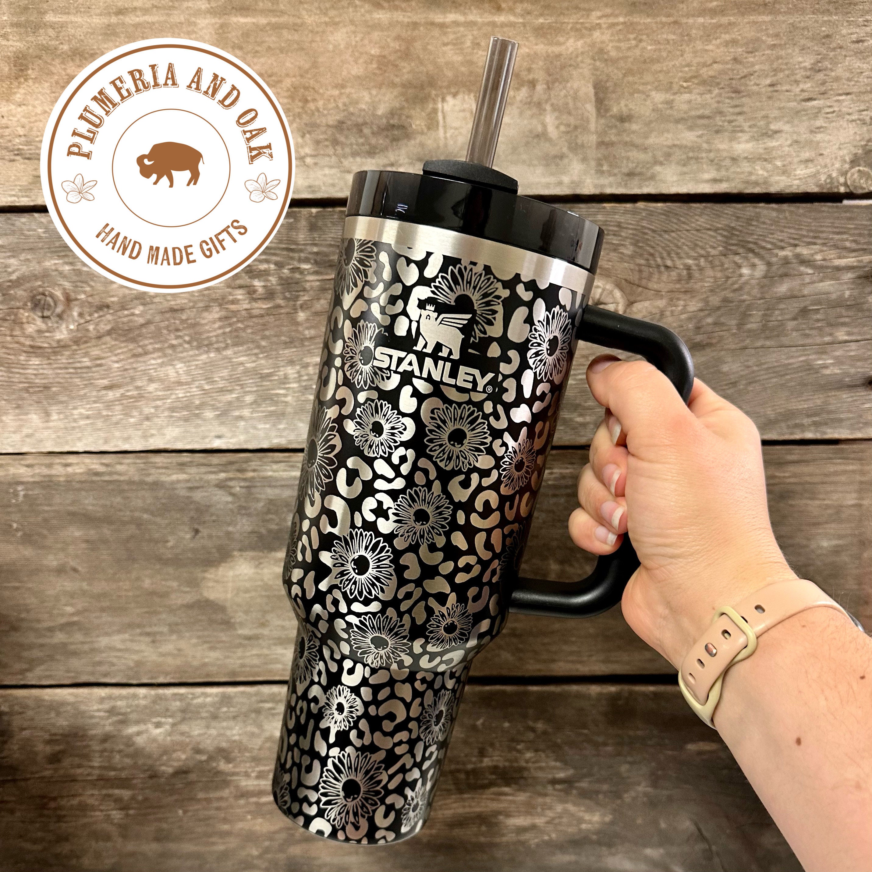 Leopard Flower Tumbler, Engraved Tumbler, tumbler with handle, leopard print cup, daisy tumbler, retro cup, boho daisy lover, 90s mom gift