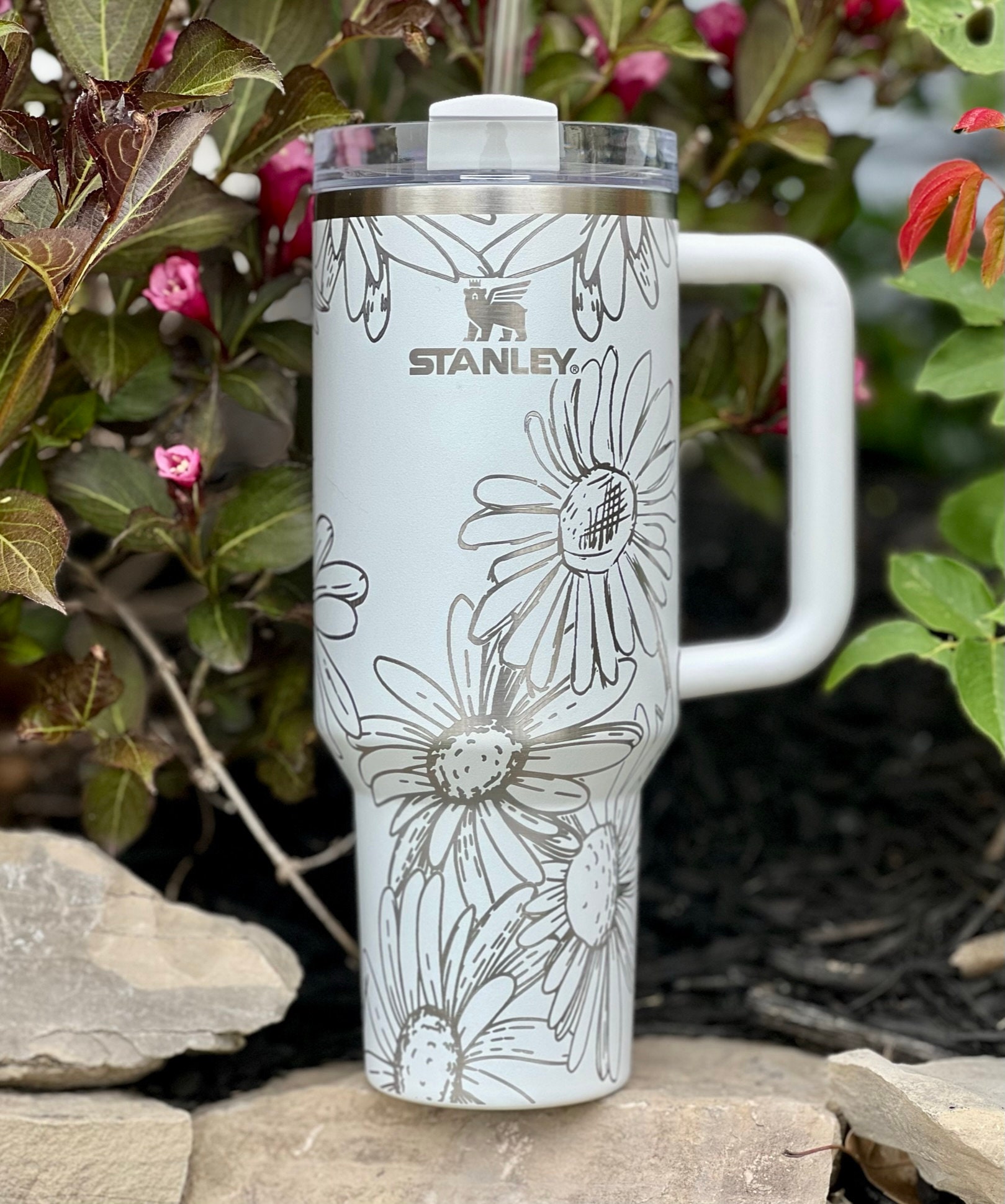 Daisies Laser Engraved 40oz Tumbler with Handle Lid & Straw, Custom Engraved Tumbler Full Wrap, Seamless Design, Double Wall Insulated Cup