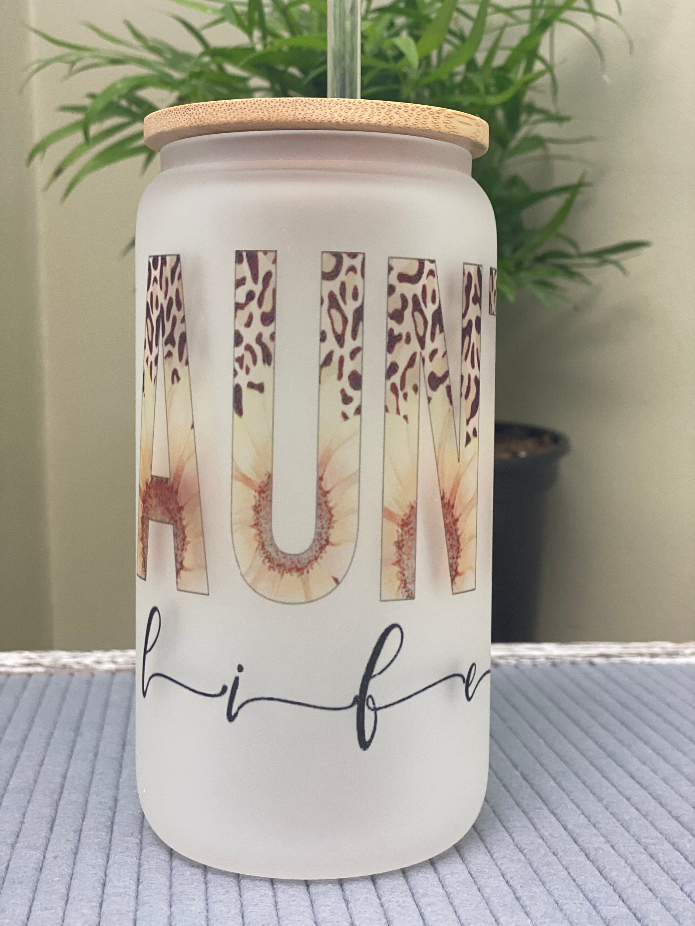 Aunt life sunflower letters- frosted can shaped glass with lid and straw