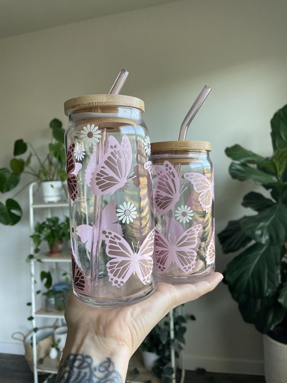 Butterfly Can Glass, Pink Butterfly Cup, Iced Coffee Glass, Mothers Day Gift, Can Glass Cup, Gifts for Teachers, Butterfly Daisy Cup US0002240404