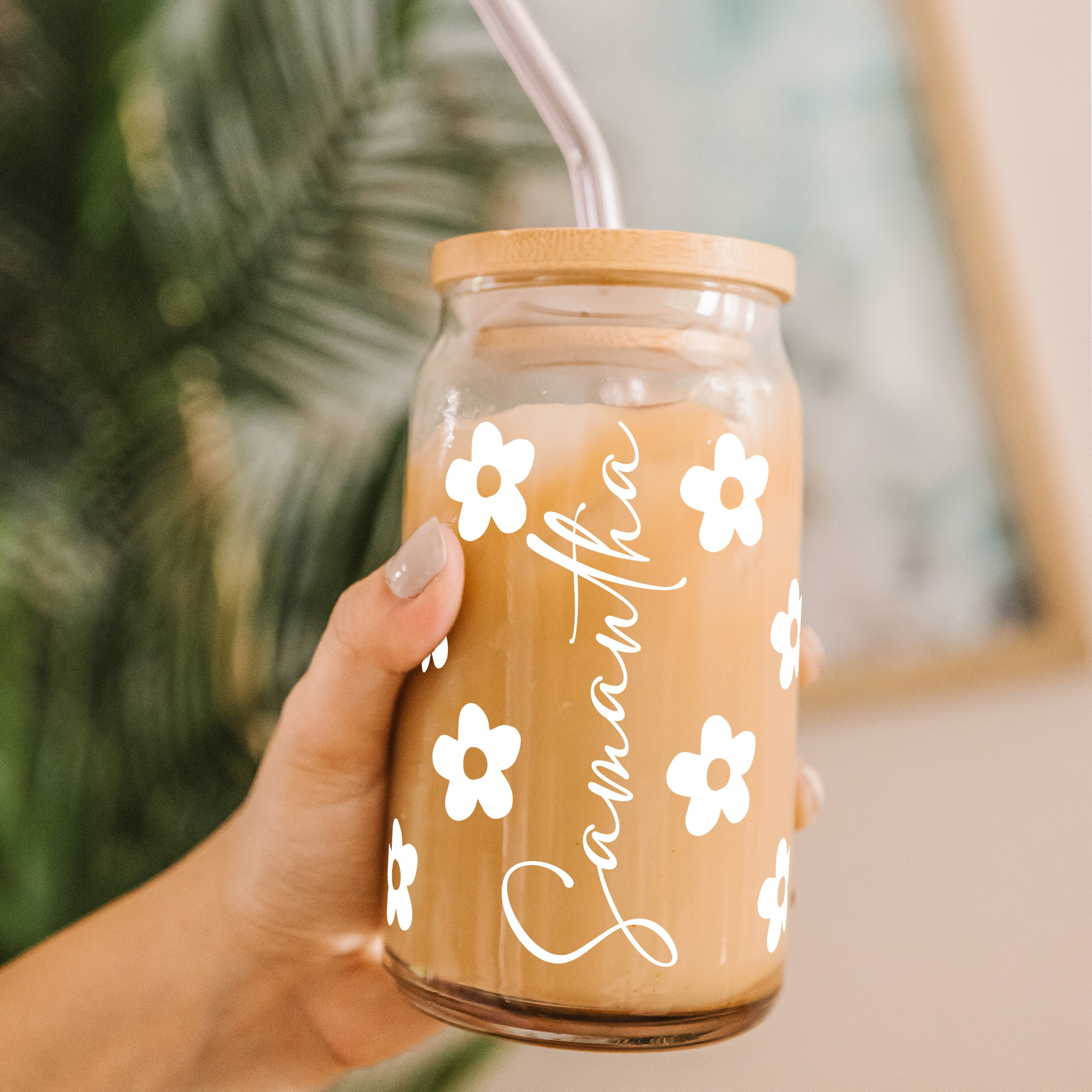 Personalized Daisy Glass Cup Color Change, Beer Can Glass with Lid & Straw, 16oz Glass Tumbler, Custom Tumbler, Aesthetic Floral Glass Can