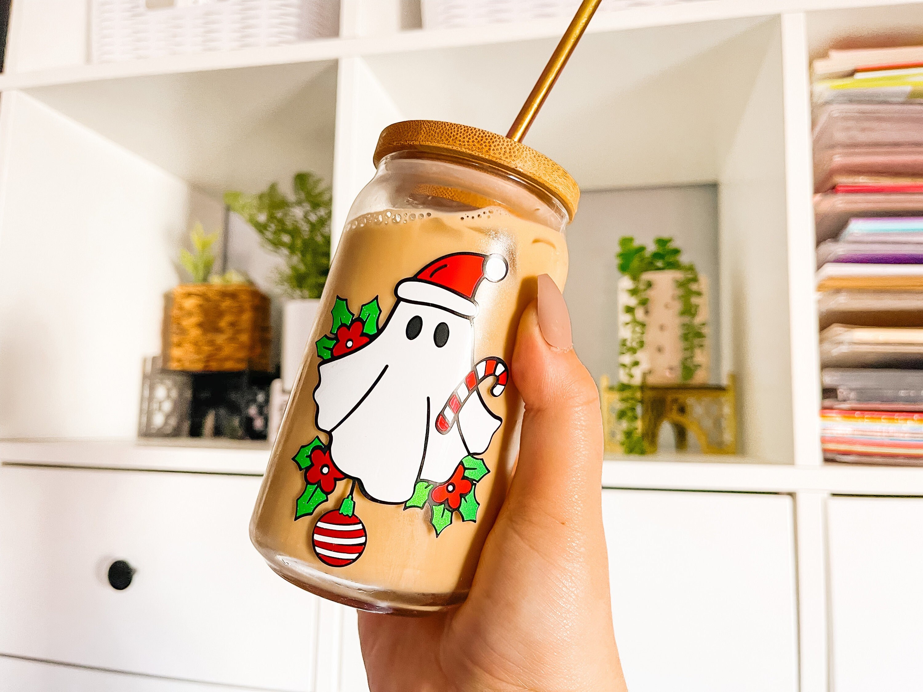 Santa Ghost Coffee Glass, Christmas Iced Coffee Glass with Bamboo Lid and Straw, Trendy Iced Coffee Glass, Christmas Gifts for Her